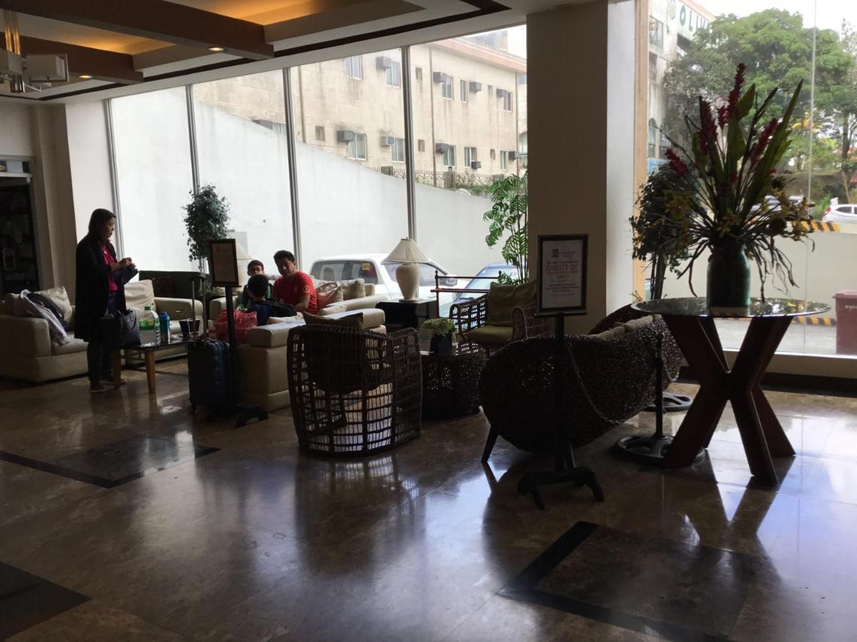 Condo With Free Swimming Pool & Viewing Deck Tagaytay City Zewnętrze zdjęcie