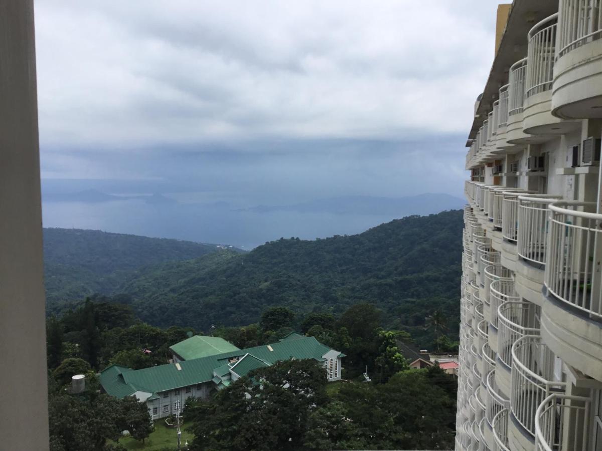 Condo With Free Swimming Pool & Viewing Deck Tagaytay City Zewnętrze zdjęcie